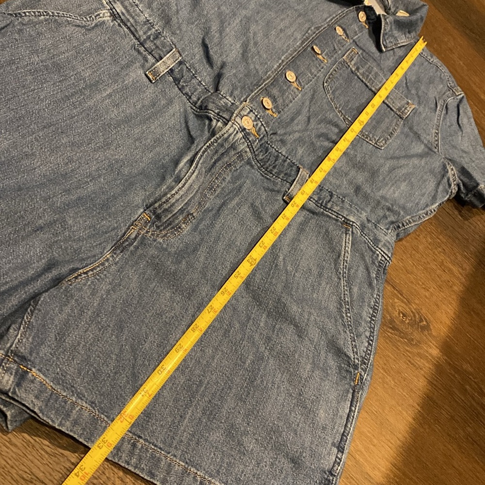 ‼️LEVI’S‼️ - Picture 5 of 9